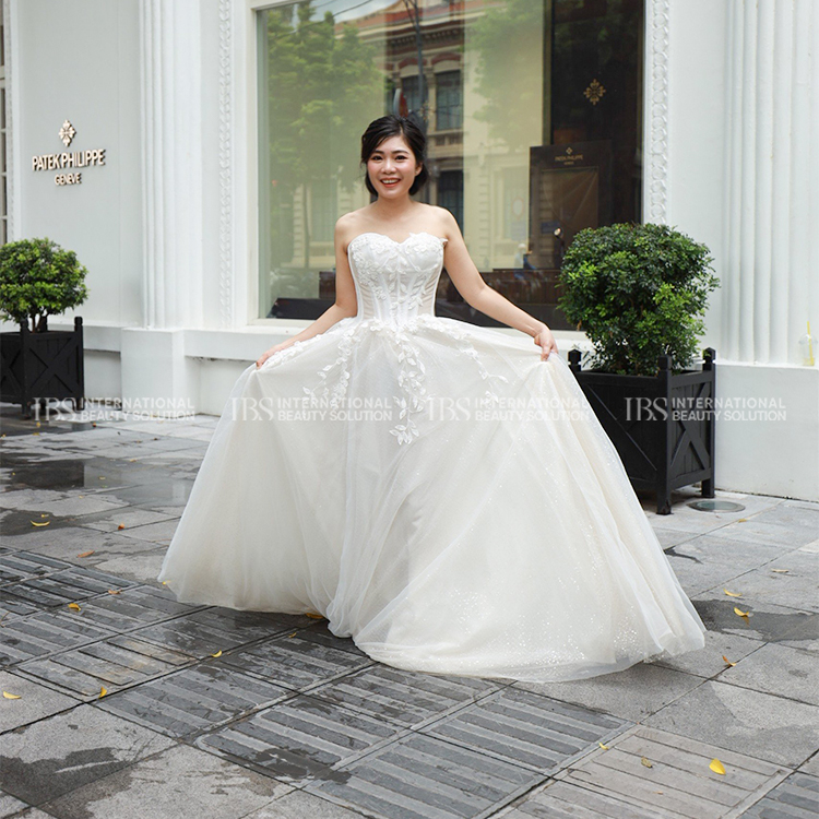 Chị Hồng Nhung sau khi giảm cân tại IBS