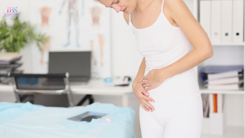 Khí hư ra nhiều kèm ngứa rát, đau khi quan hệ
