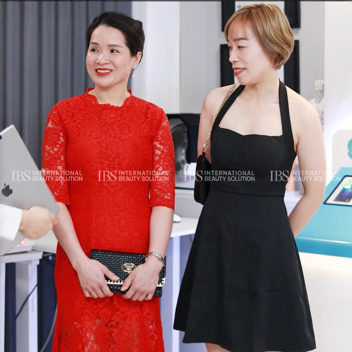 Hai chị Thu Hoàng và Lý Hương sau khi giảm cân tại IBS