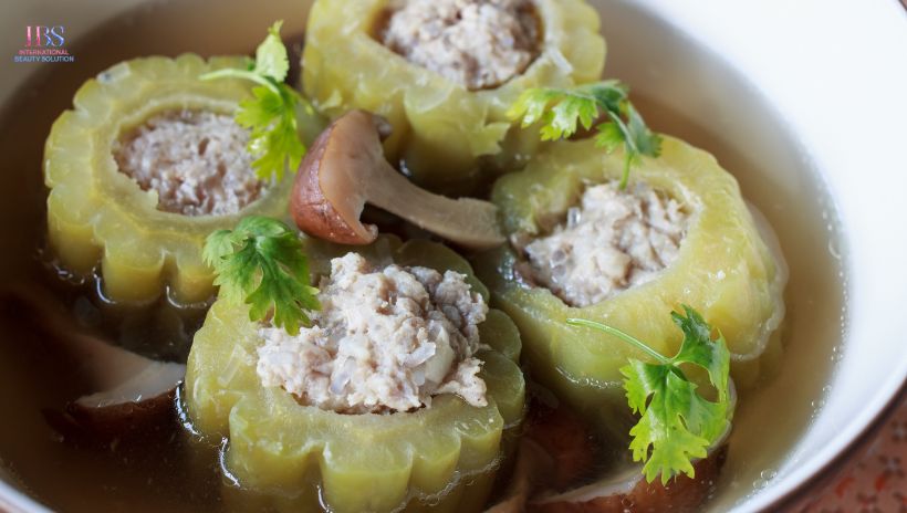 Ăn khổ qua nhồi thịt hấp