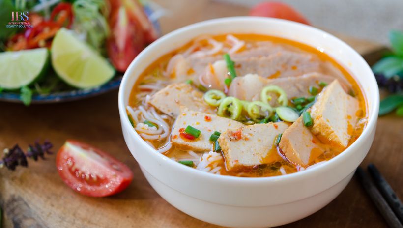 Chọn tô bún nhỏ, hạn chế topping